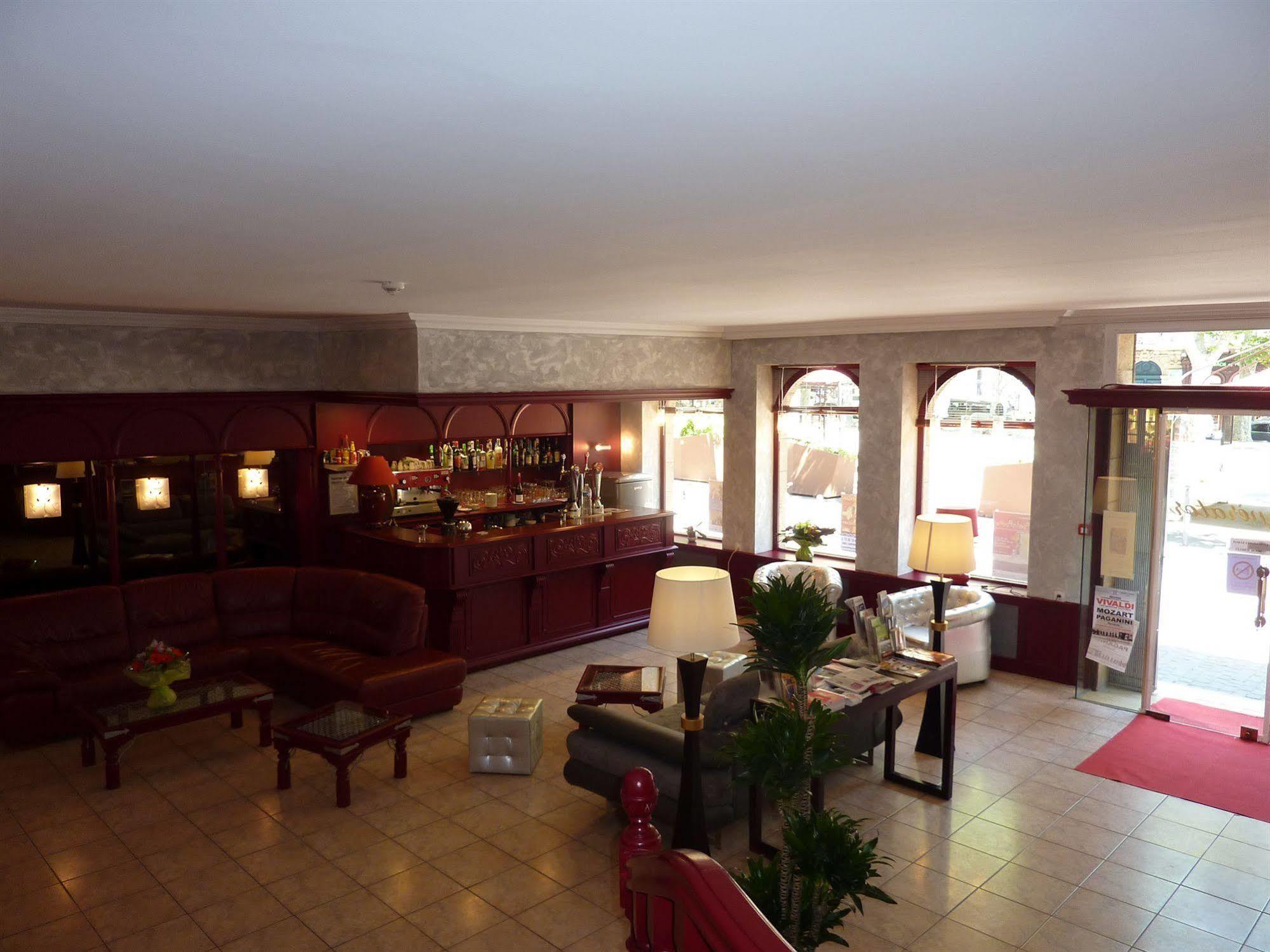 Hotel Imperator Безие Екстериор снимка